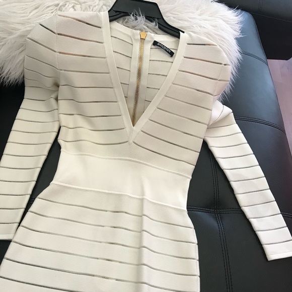 Balmain Deep V-Neck White Cocktail Knit Dress - Picture 4 of 6